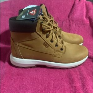NWT Helly Hanson Waterproof Insulated Leather Boot.